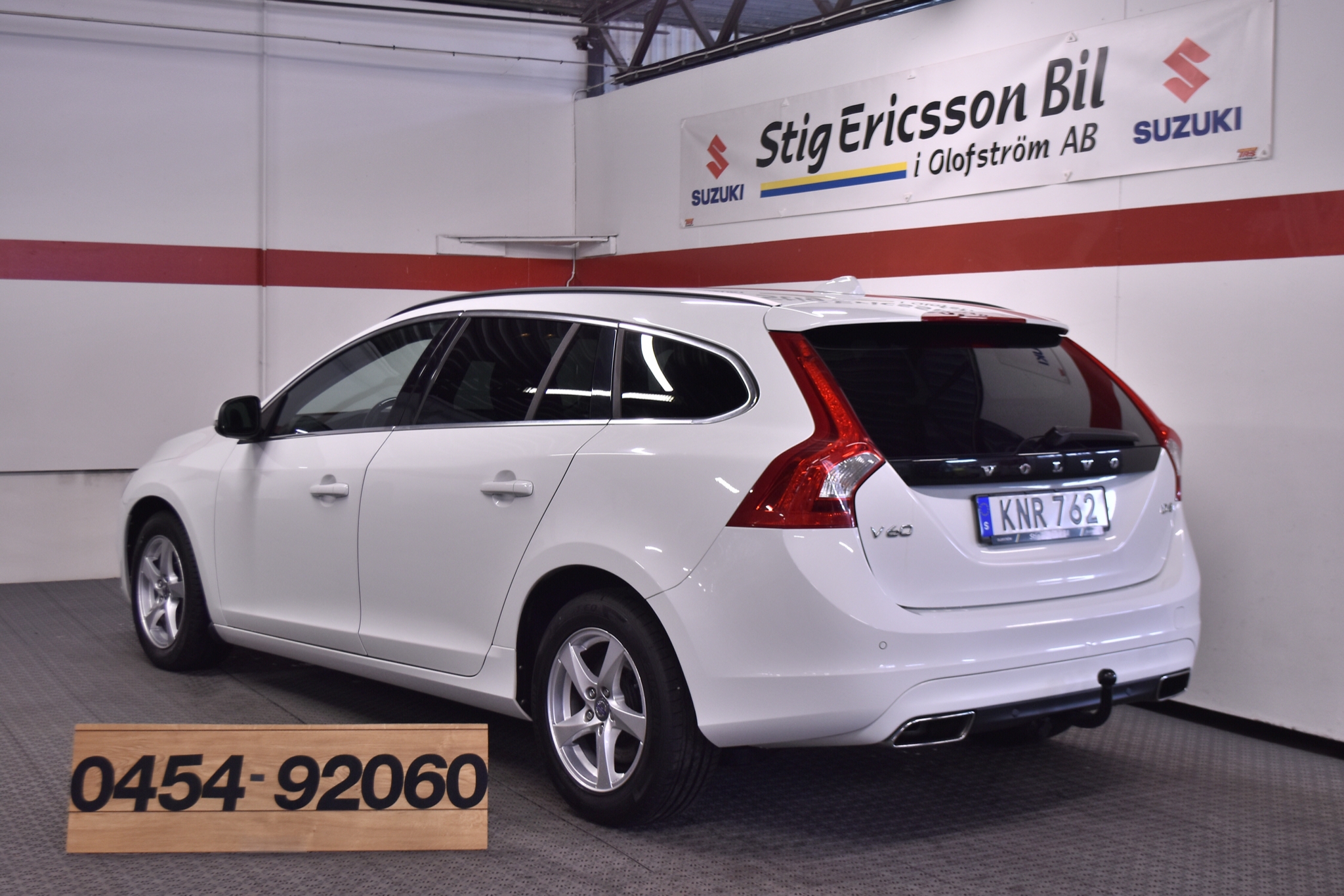 Volvo V60 D4 Momentum 2015, bild 5/33