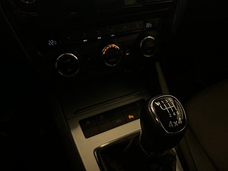 Skoda Octavia Kombi 2.0 4x4 150hk Dvärm Bkam Drag Canton SoV