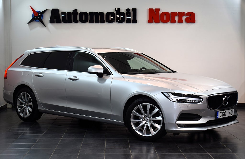 Volvo V90 D4 Geartronic Momentum Drag/Navi/Adaptiv/Carplay