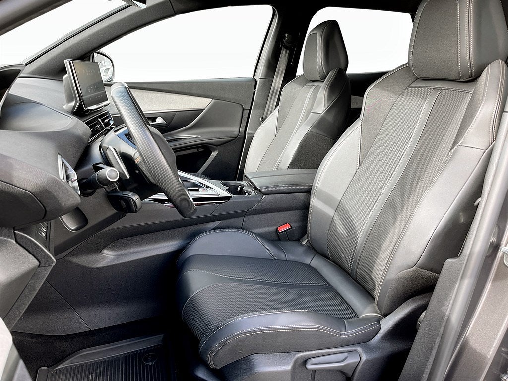 Bild på Peugeot 3008 GT 1.2 PT 130hk Aut - B-KAMERA, CARPLAY