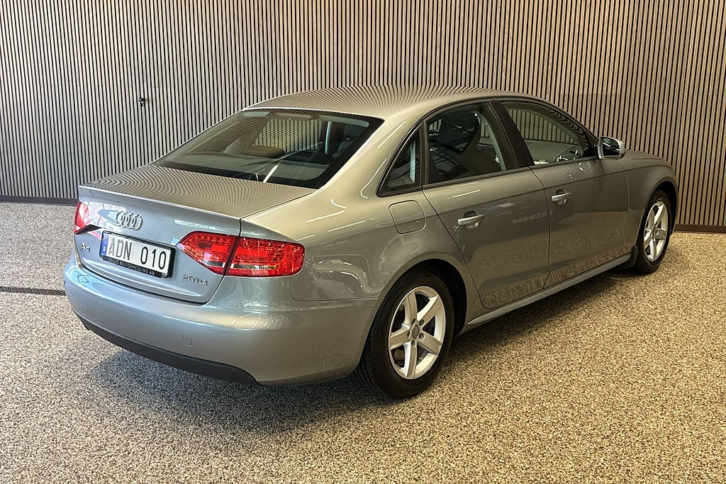 Audi A4 Sedan 2.0 TDI DPF