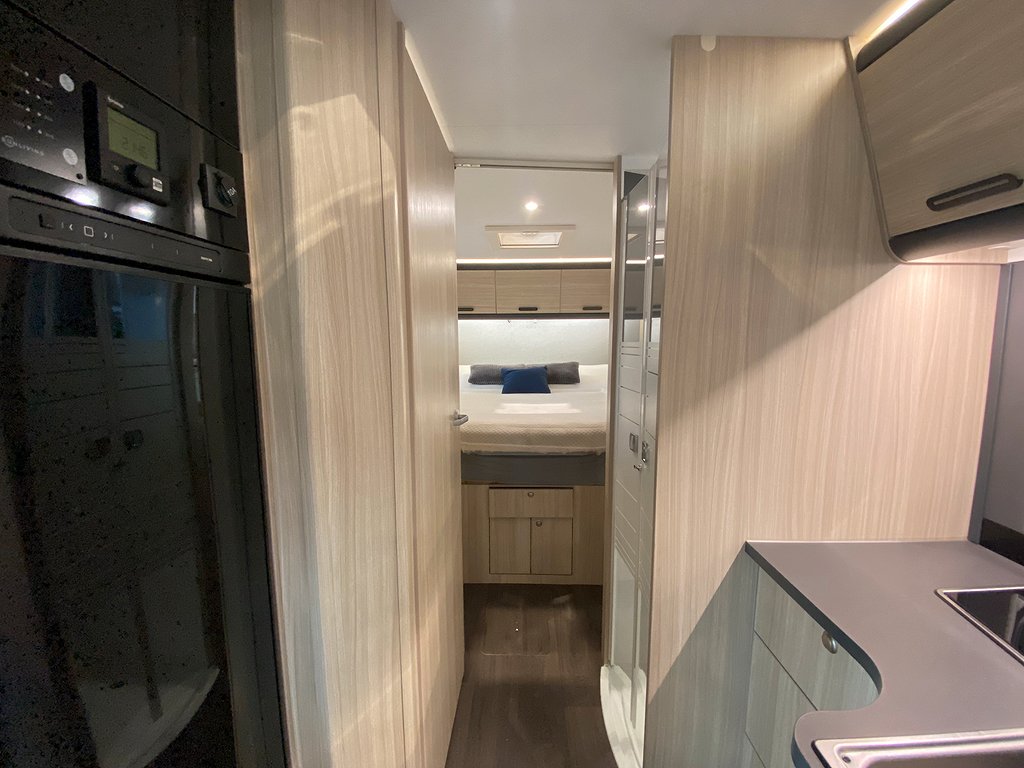 Sun Living S 75 SC / B-körkort / Auto 9-vxl / Solcell / Taksäng - Sun Living