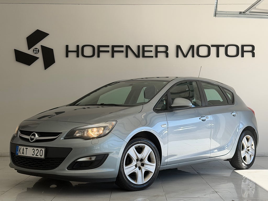 Opel Astra 1.6 Enjoy Bluetooth AuX USB Farthållare S&V Låg skatt