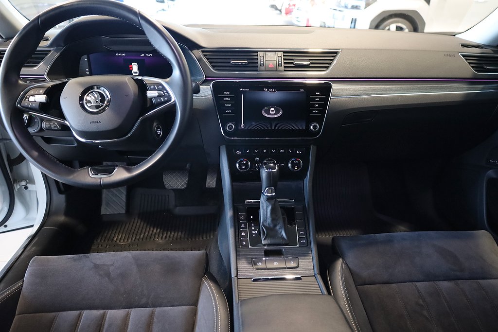 Skoda Superb iV Kombi 1,4 Plug-in Hybrid Business EDT Navi 2022