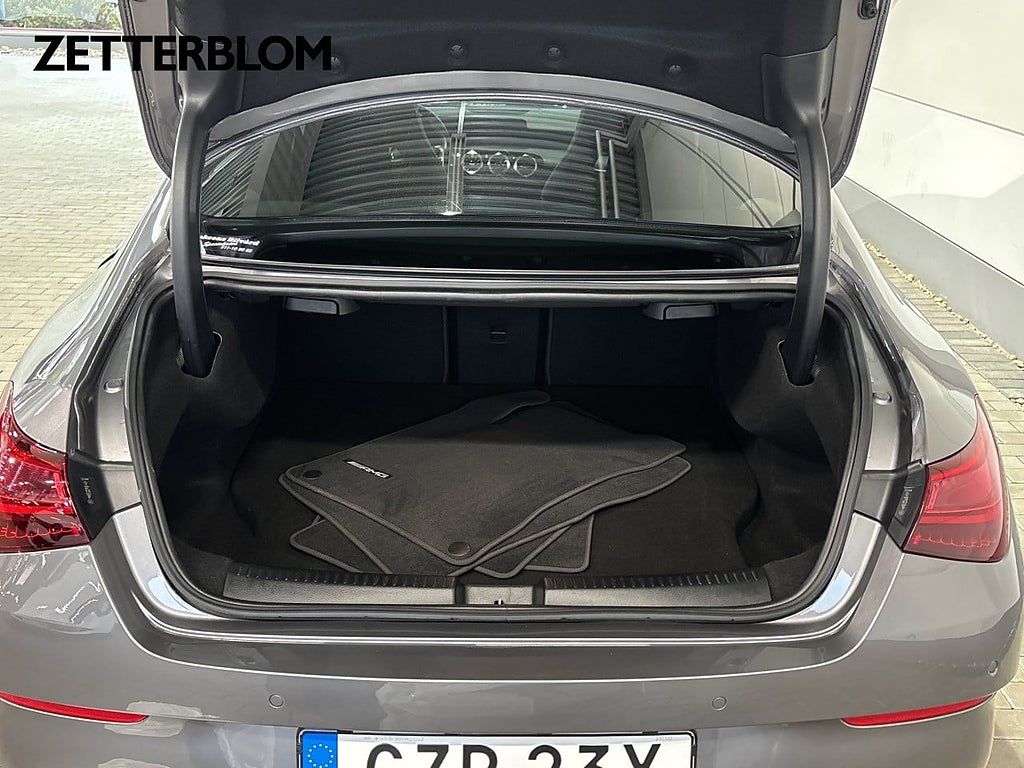 Sedan Mercedes-Benz CLA250 12 av 34