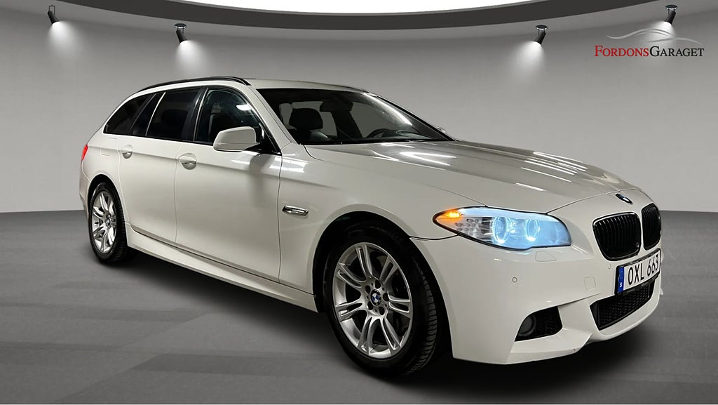 BMW 528 i TOURING AUTOMAT M SPORT SKINN DRAG SVENSK 258HK 