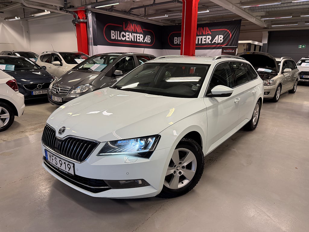 Skoda Superb 2.0 TDI Drag 2 ägare Kamera PDC Carplay SoV