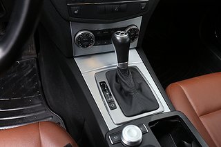 Sedan Mercedes-Benz C 18 av 23