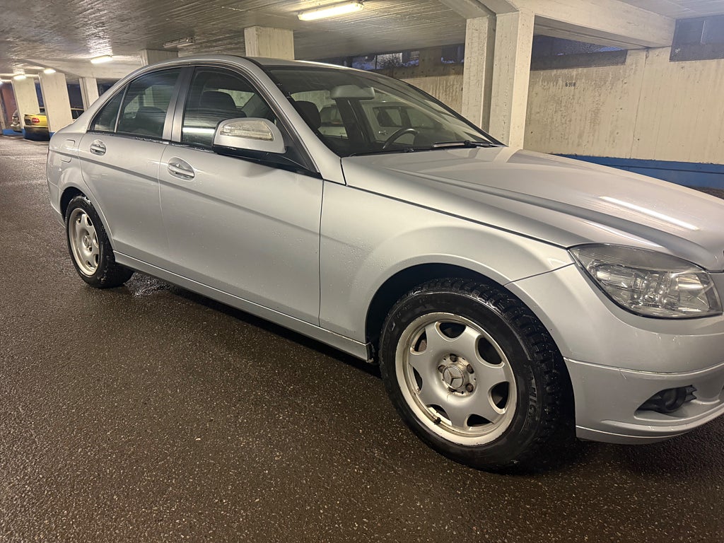 Mercedes-Benz C 200 Kompressor 5G-Tronic Classic Euro 5