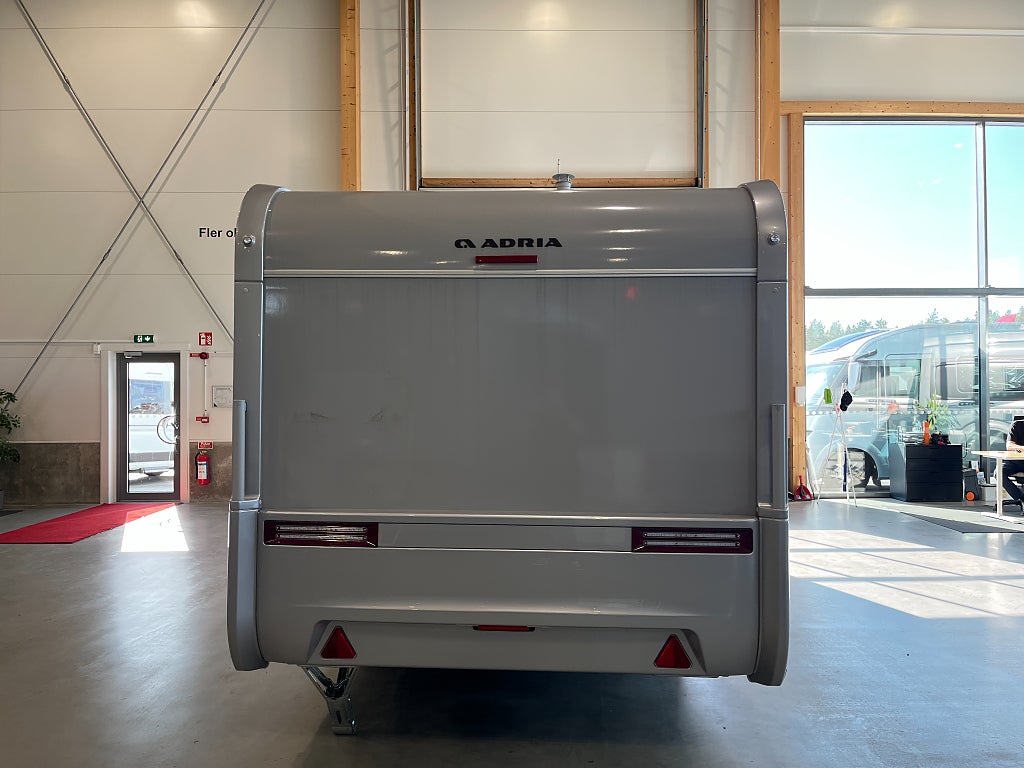 Adria Altea 552 PK / Barnkammare / 7 bäddar / 1695kr/månad - Adria