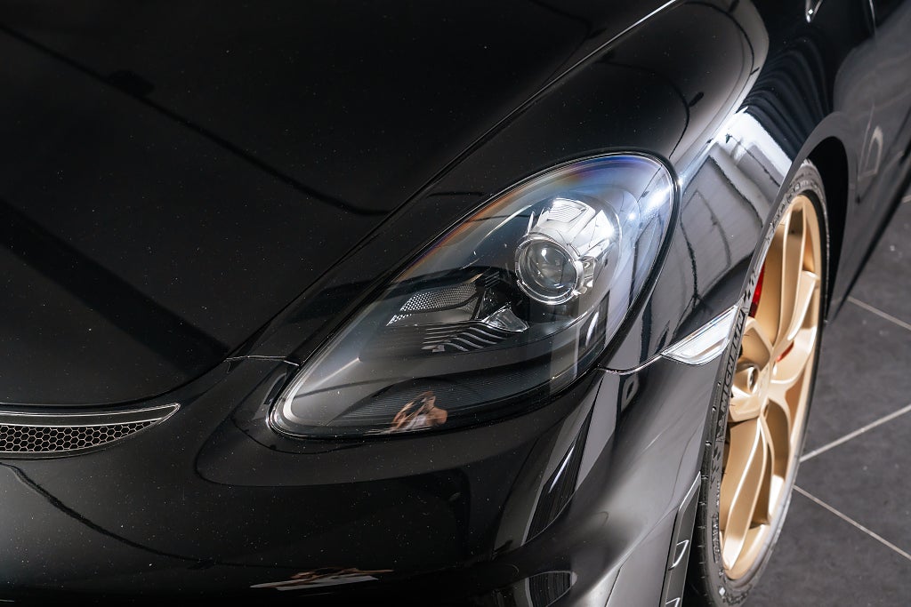 Gallery image 6 of 17