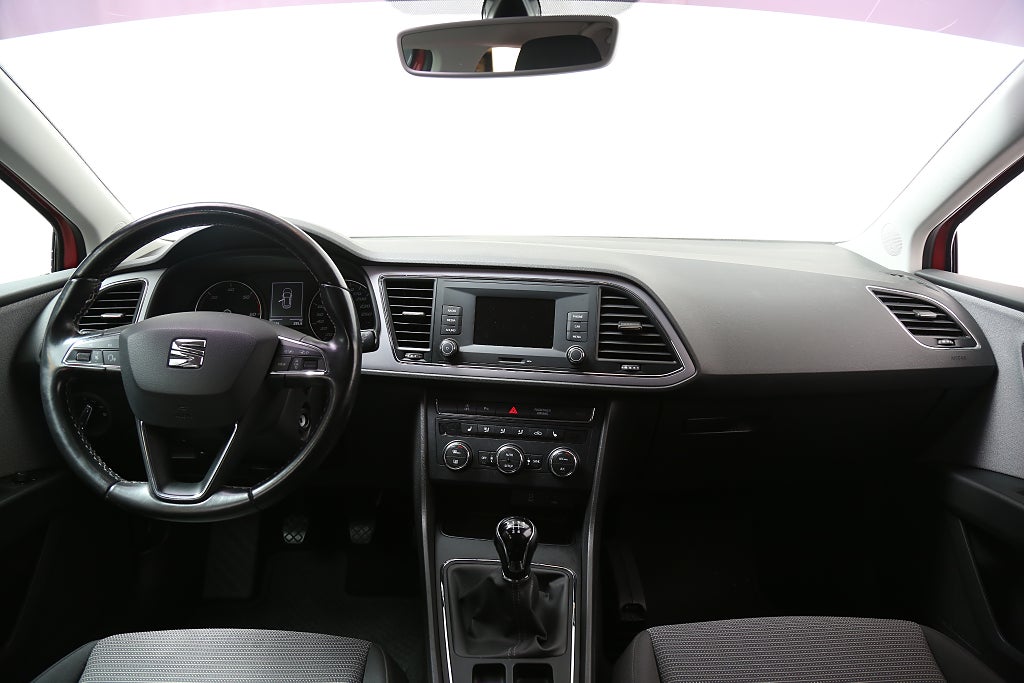 Seat Leon ST 1,6 TDI 115hk Style Kombi Motorv Dragkrok 2019