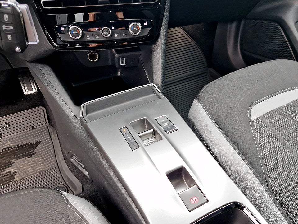 Bild på Opel Mokka GS Hybrid 1.2 Turbo 145hk Aut B-KAMERA CARPLAY