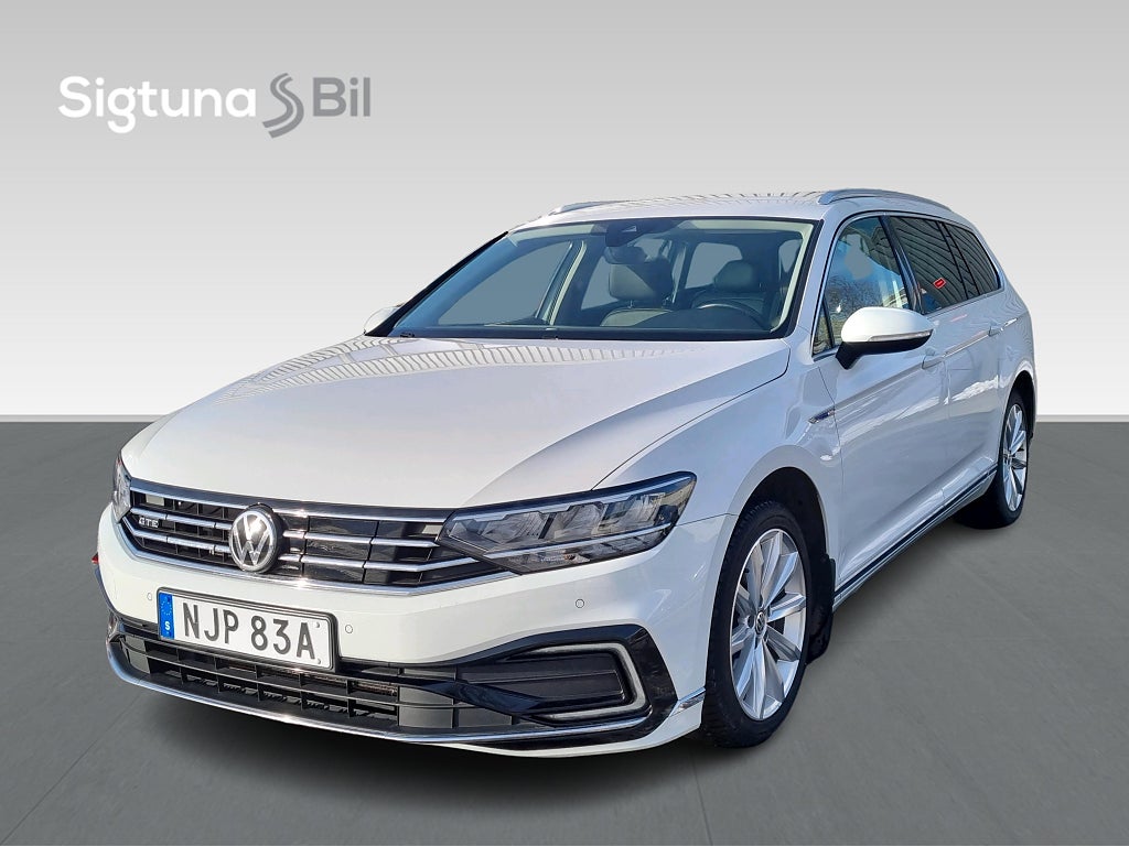 Volkswagen Passat Sportscombi GTE / Drag / B-Kamera 