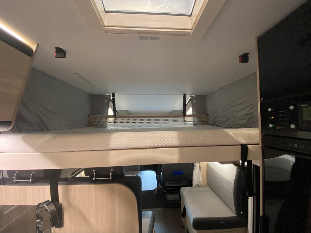 Sun Living S 75 SC / B-körkort / Auto 9-vxl / Solcell / Taksäng - Sun Living