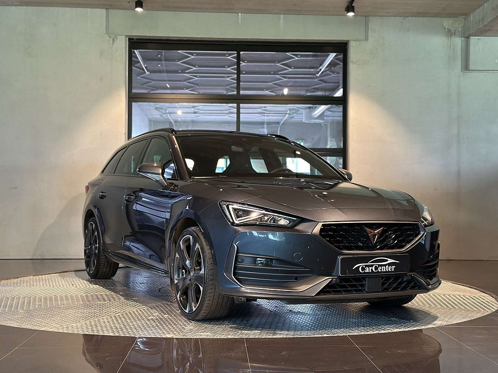 Cupra Leon Sportstourer e-Hybrid / Laddhybrid / Super snygg