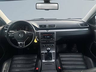 Volkswagen Passat Variant 2.0 TDI Drag/P-Värm/P-Sens/S&V-Hjul/Ad. farth.