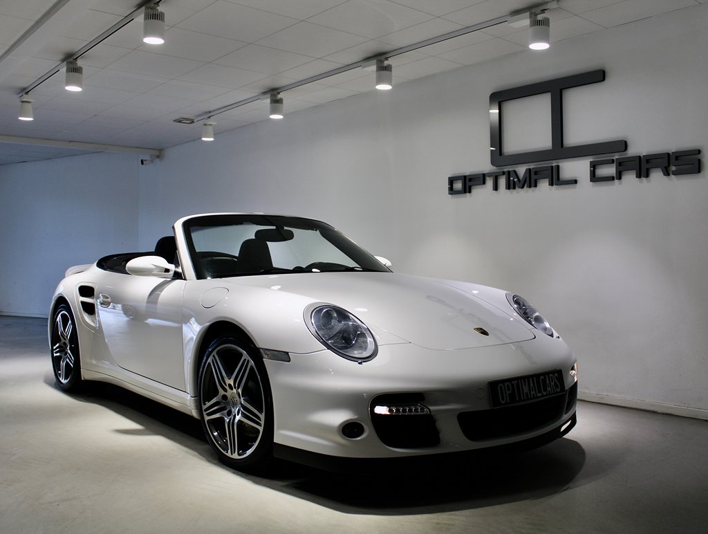 Porsche 911 / 997 Turbo Cabriolet 480HK Lågmil Manuell Unik