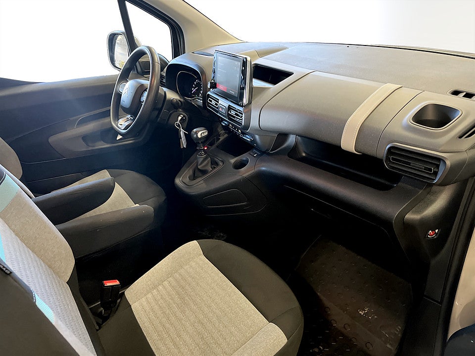 Bild på Citroën Berlingo Multispace 1.2 PT 110hk KAMPANJRÄNTA 3,99%