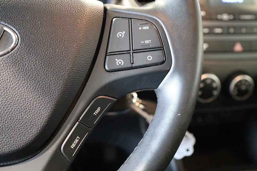Hyundai i10 1.0 blue 67HK Comfort Rattvärme AUX USB 2018