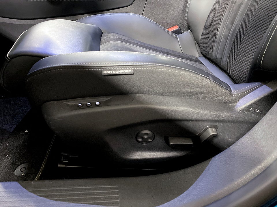 Bild på Peugeot 408 GT PHEV 225hk Aut B-KAMERA CARPLAY DRAG MASSAGE