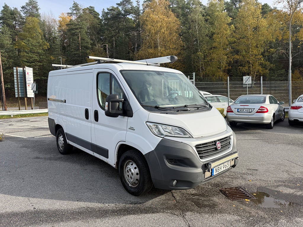 Fiat Ducato 30 Van 2.3 Multijet 130hk 3-sits Dragkrok Endast 2 ägare