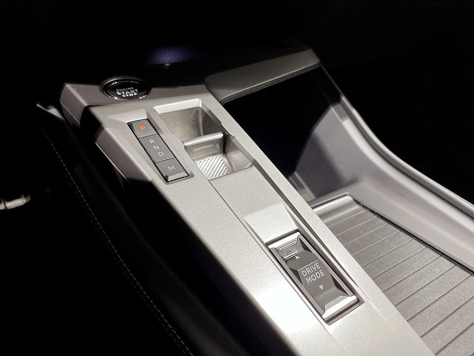 Bild på Peugeot 408 GT 1.2 PT 130hk Aut - 360-KAMERA, ELSTOL