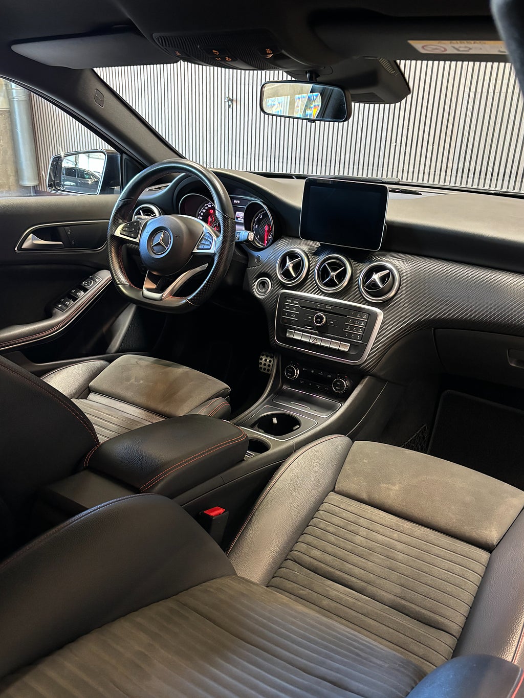 Mercedes-Benz A 220 d 7G-DCT AMG Line