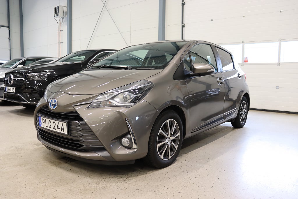 Toyota Yaris Hybrid e-CVT Y20 B-Kamera M-Värm 101hk