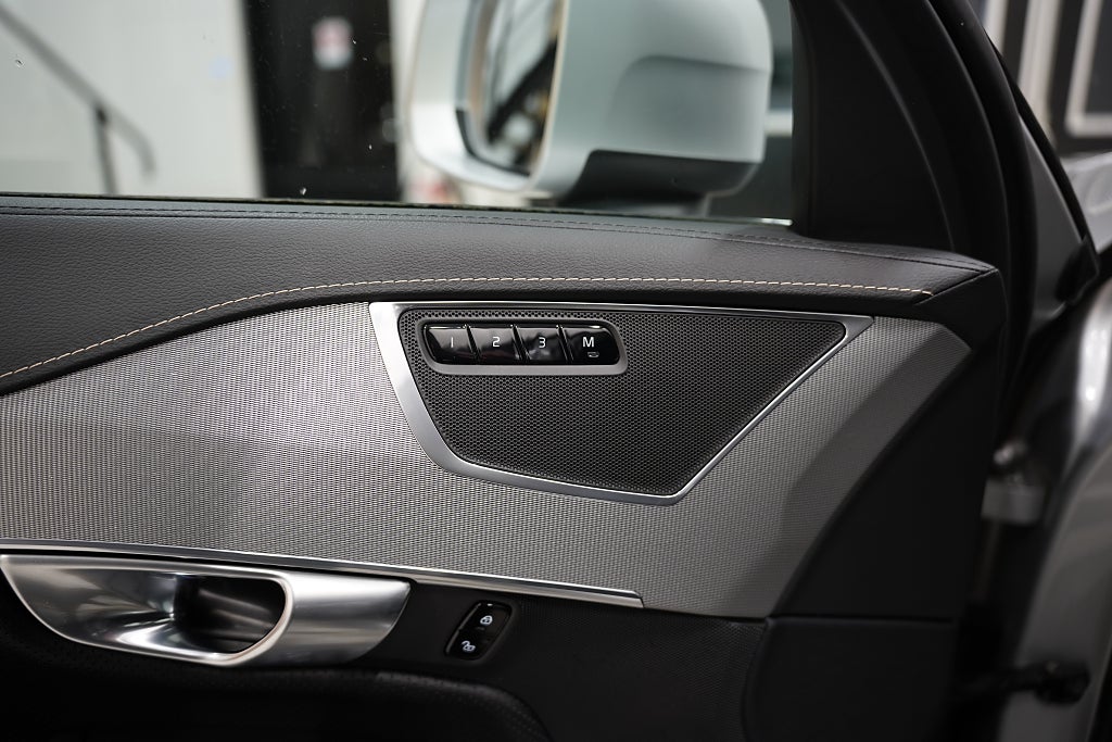 Volvo XC90 T5 AWD 250hk R-Design 7 sits B-kamera VOC RÄNTA 2,95%