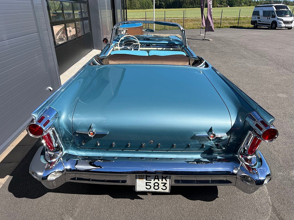 Oldsmobile Ninety-Eight Convertible Coupé 6.1 V8 Hydra-Matic, 4-trinn, 309hk, 1958