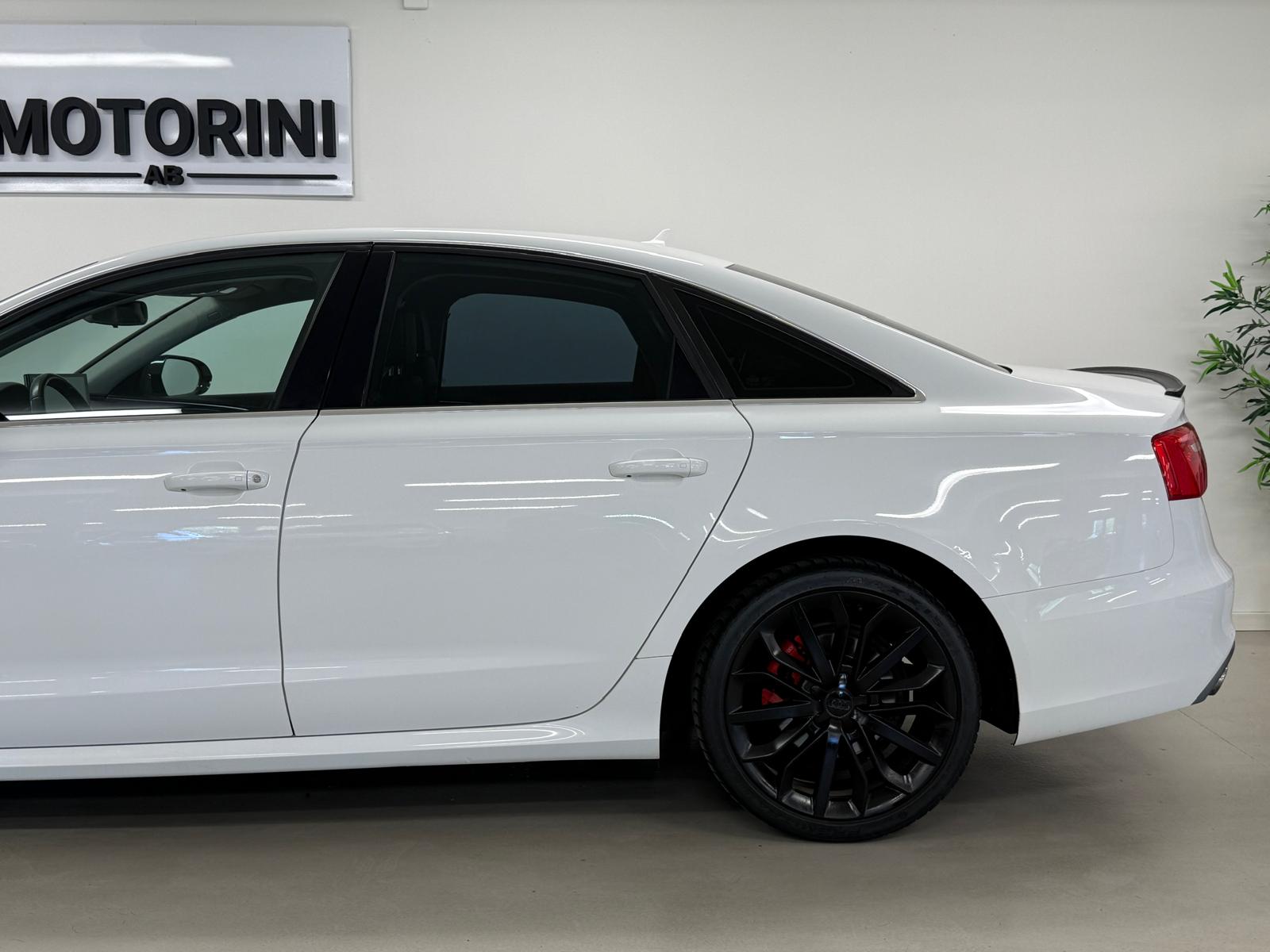 Audi A6 2.0 TDI / S-Line 2014, photo 6/10