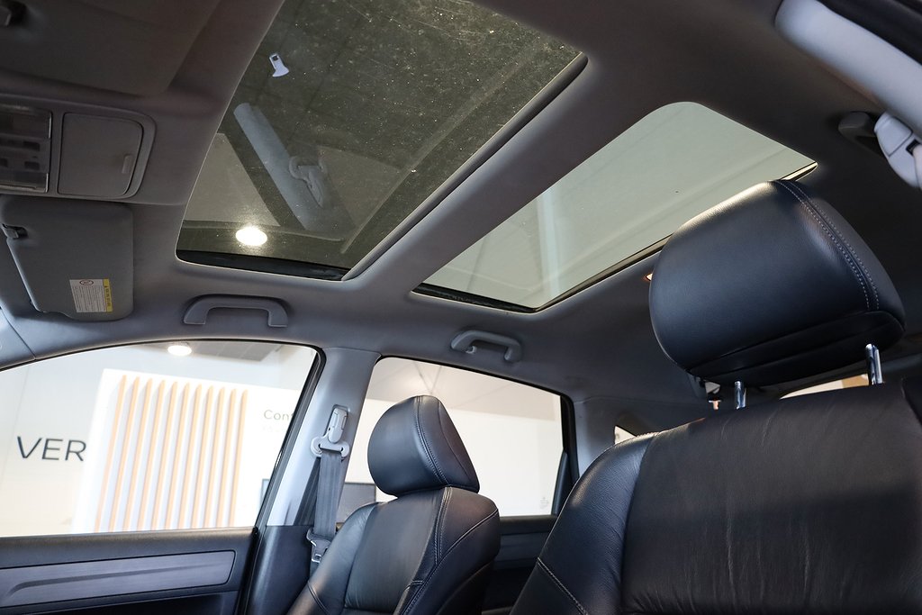 Honda CR-V 2,0 i-VTEC Executive Navi AWD Pano Motorv Drag 2010