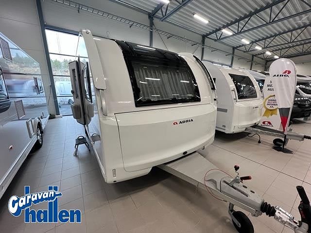Adria Adora 613 UT (AC-bodel kampanj)
