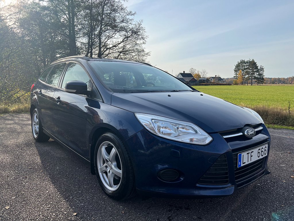 Ford Focus Kombi 1.6 TDCi Trend Bes Drag/Avbet:-566 kr / mån