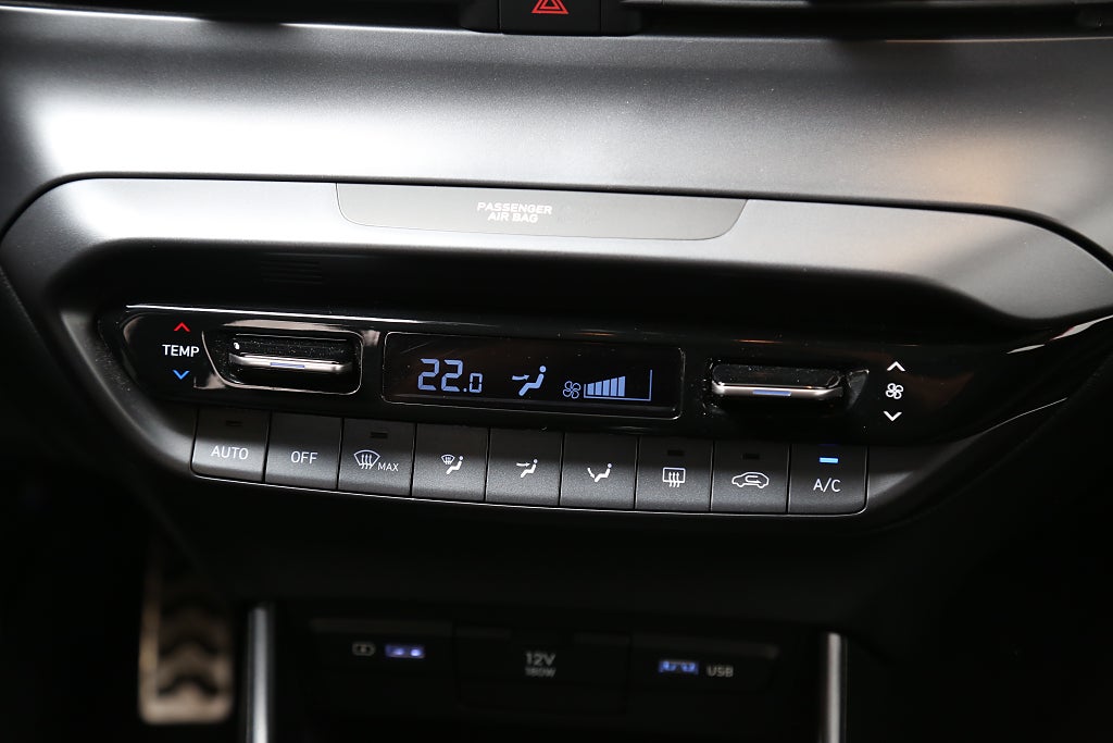 Hyundai Bayon 1,0 T-GDI iMT 100hk Essential Kamera Nybilsgaranti 2023