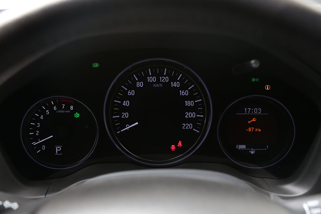 Honda HR-V 1,5 i-VTEC Elegance Aut Navi Kamera P-sensor Drag 2020