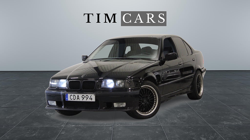 BMW 320 320i Sedan manual