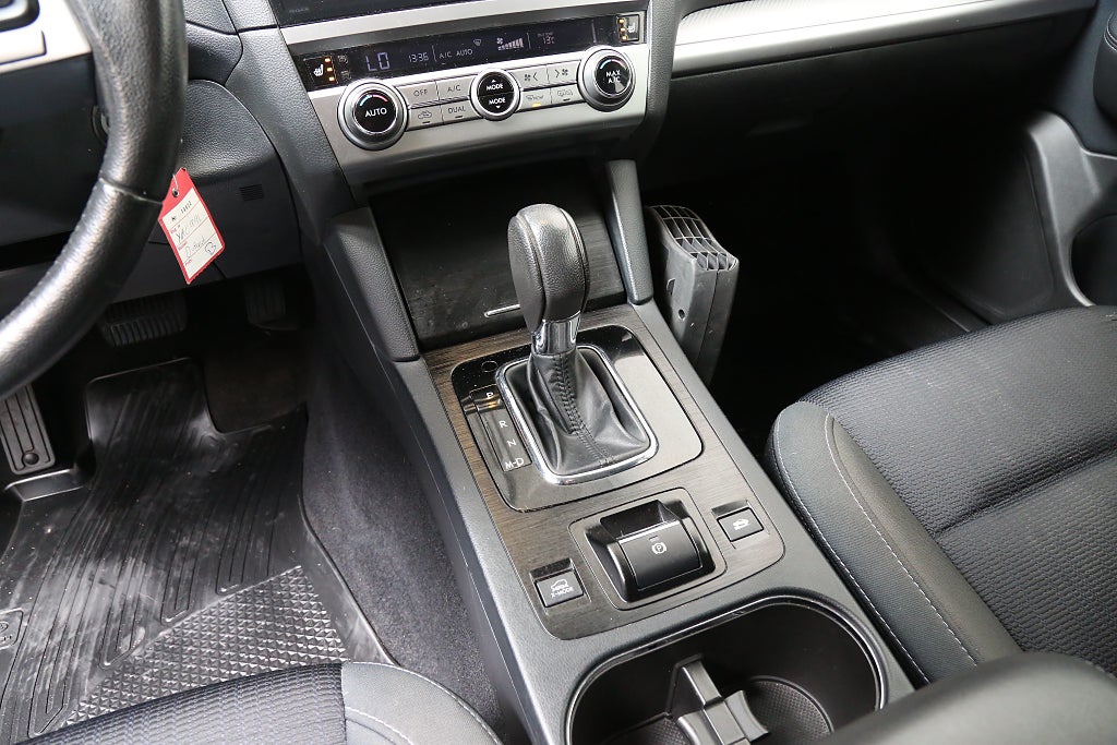 Subaru Outback 2,0D 150hk Base AWD Aut Motorv Dragkrok