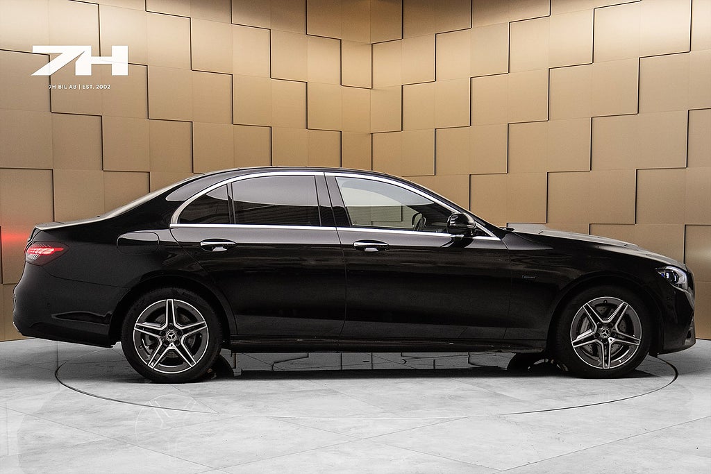 Mercedes-Benz E300 AMG / Burm® / Pano / Drag / 360°