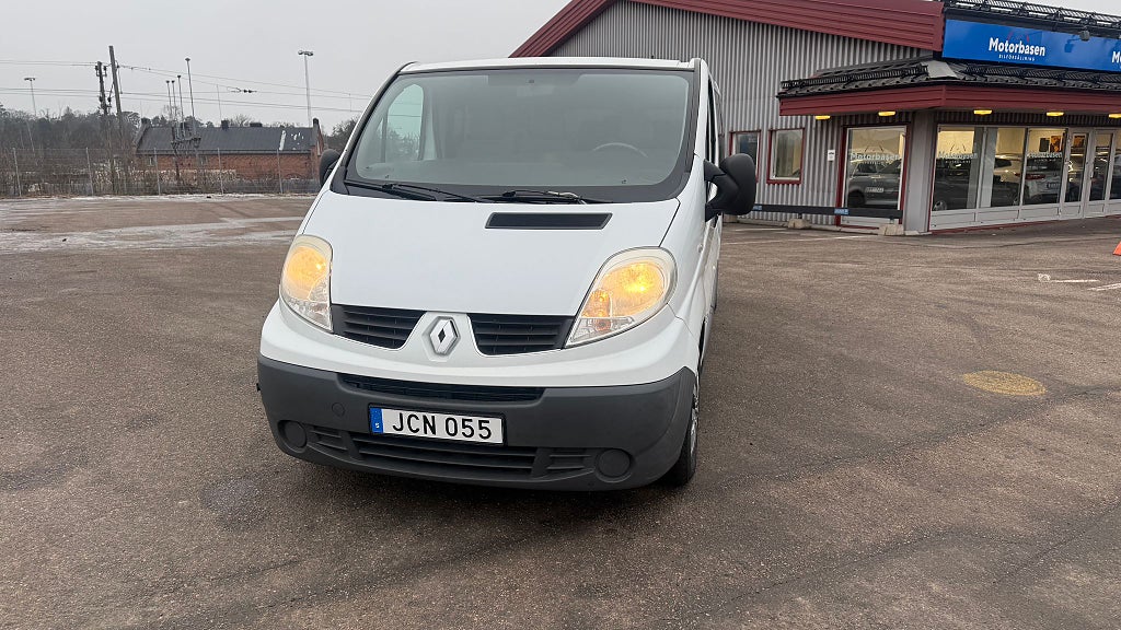 Renault Trafic Kombi 2.9t 2.5 dCi | Ny servad | 9 sits 