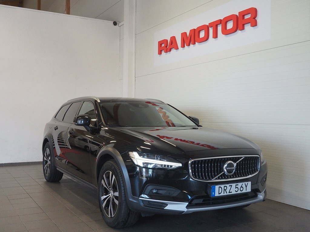 Volvo V90 Cross Country D4 AWD Momentum | Drag | B-Kam | VOC 2021