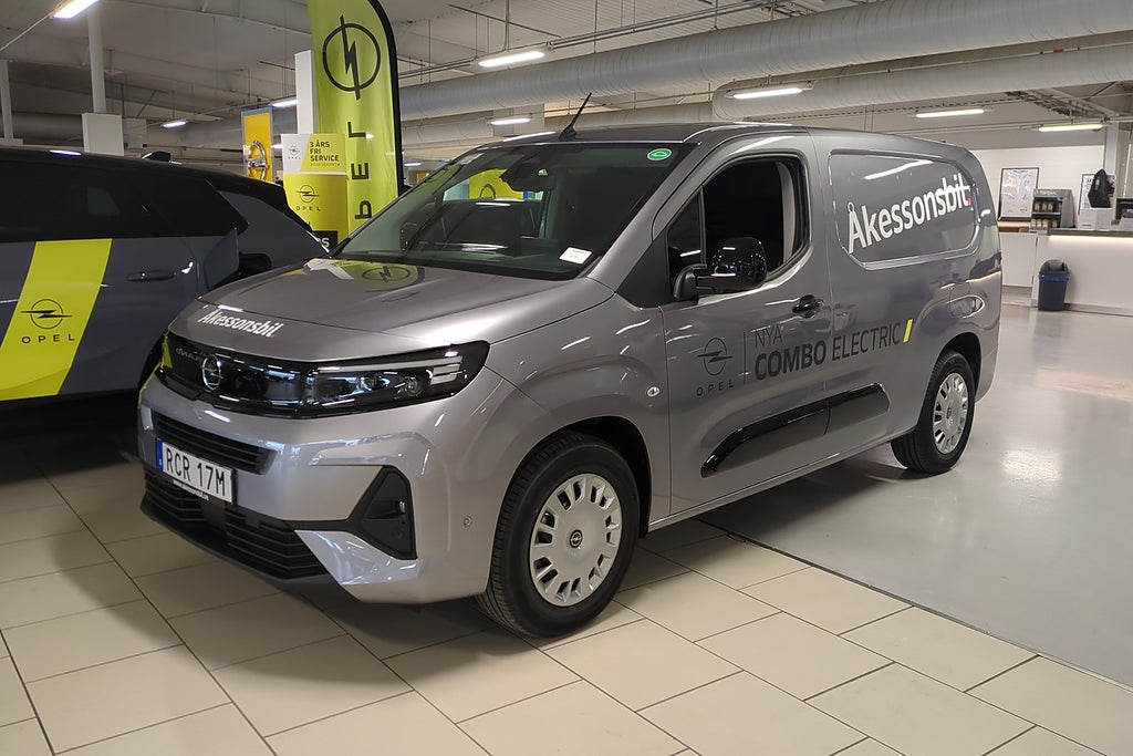 Opel COMBO-E L2 ELITE DEMO*