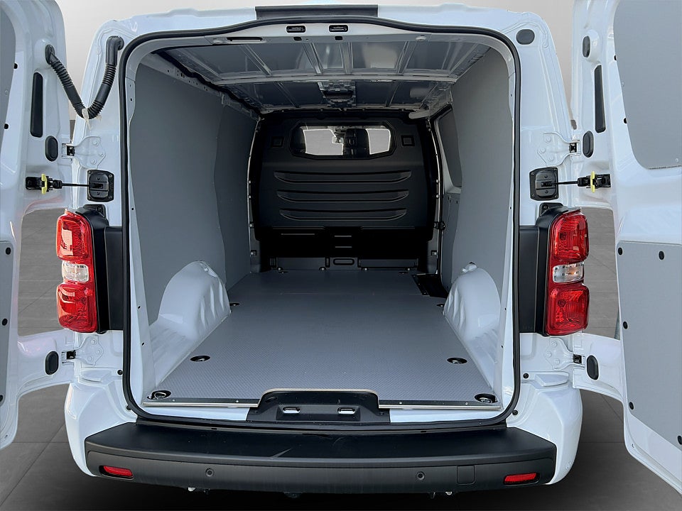 Bild på Citroën Jumpy Business 150hk AT8 L3- EDITION! SERVICE & V-HJUL INGÅR!