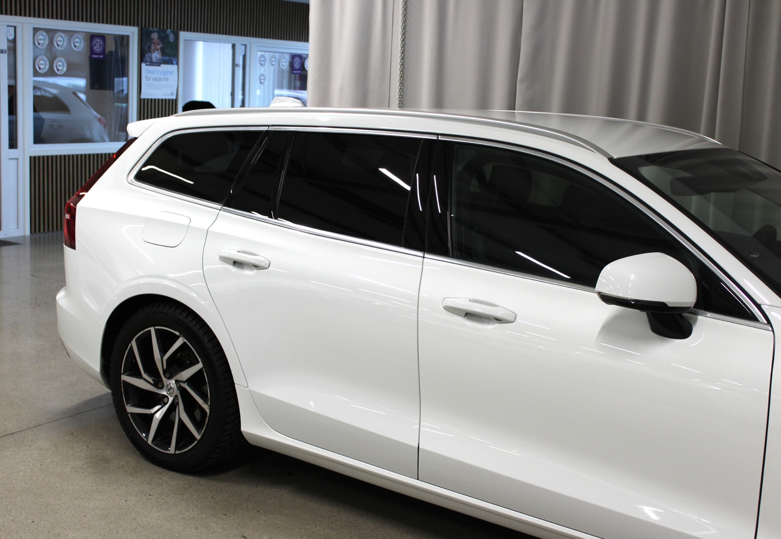 Volvo V60 T6 Twin Engine AWD 340HK, Drag, 360, HUD, Navi, S&V-hju 2020 - miniatyr 11