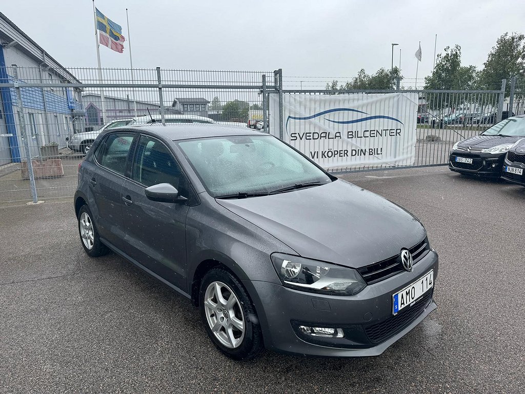 Volkswagen Polo 5-dörrar 1.4 Comfortline Nyservad|Vinterhjul