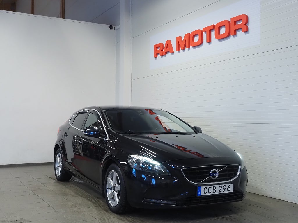 Volvo V40 D2 115hk Momentum Backkamera D-Värmare Kamrem bytt 2014