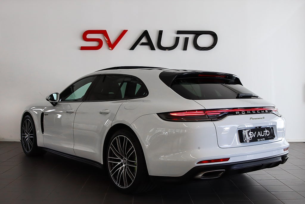 Porsche Panamera 4 E-Hybrid Sport Turismo Facelift PASM Pano Bose
