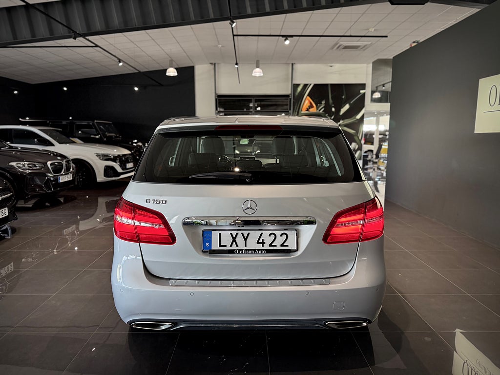 Mercedes-Benz B 180 7G-DCT Urban SE Edition - bild 21