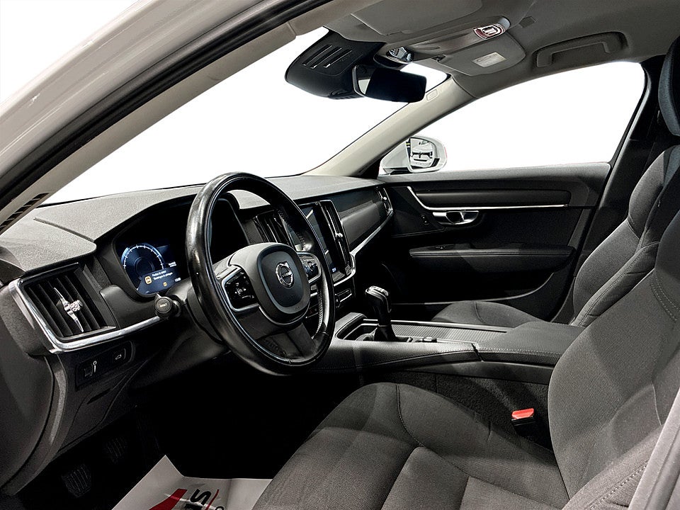 Bild på Volvo V90 Business D3 150hk DRAG BACKSENSORER NAVI